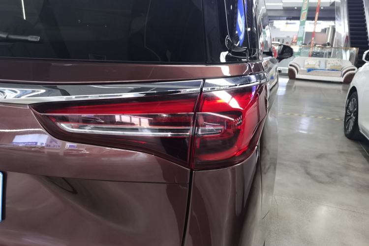 Used Buick GL8 2022 ES Landtrek 653T Flagship Model