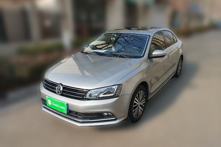 Used Volkswagen Sagitar 2017 230TSI Automatic Luxury Edition