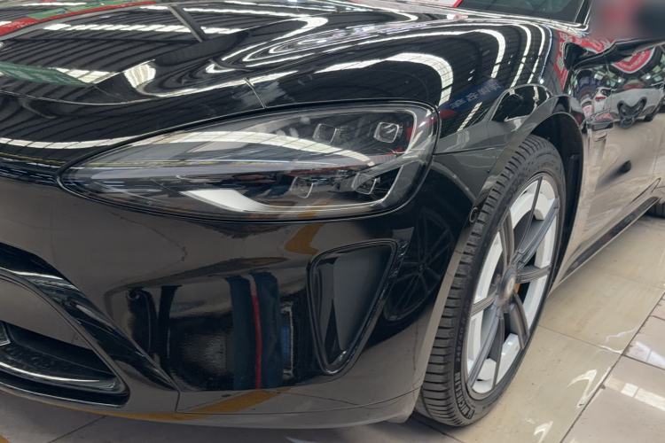 Used Xiaomi Auto SU7 2024 Rear-Drive Ultra-Long Range Advanced Pro-Level Intelligent Driving Version Left Front Headlight