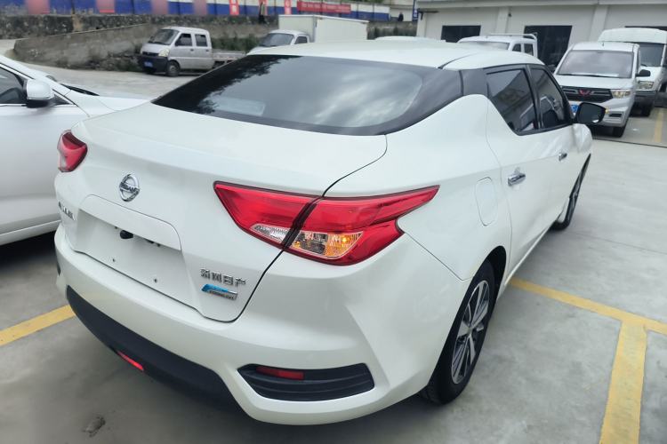 Used Nissan Lannia 2016 1.6L CVT Cool Edition Rear Right 45 Deg