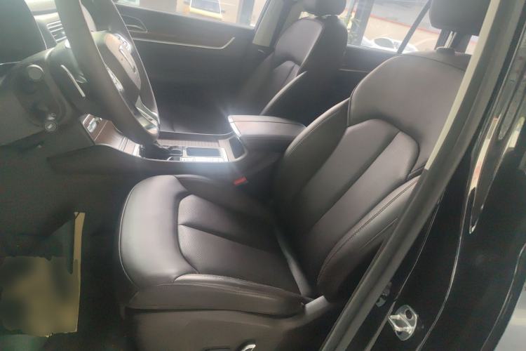 Used Roewe RX8 2019 30T Smart Connectivity Two-Wheel Drive Supreme Flagship Edition
