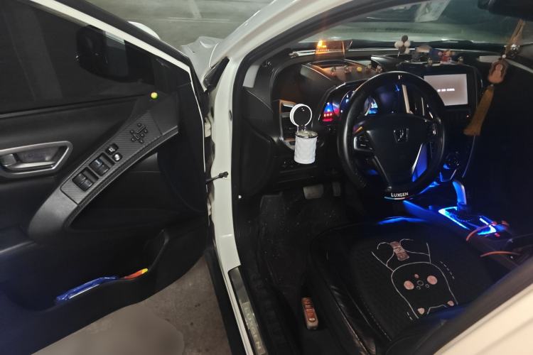 Used Luxgen U6 SUV 2014 1.8T ZhiZun Model
