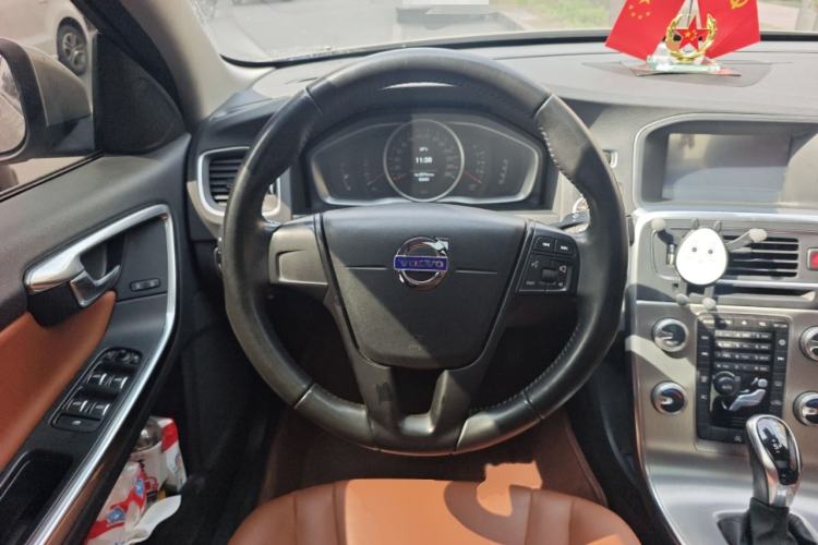 Used Volvo S60 2016 S60L T3 Smart Drive Edition Steering Wheel