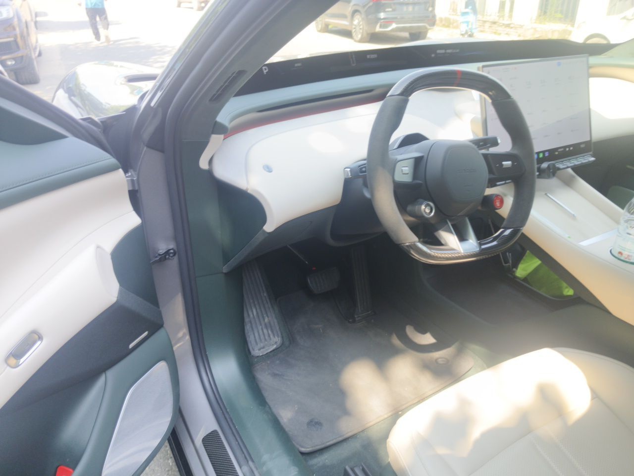 Xiaomi Auto YU7 2025 Ultra-Long Range High-Performance All-Wheel-Drive Max Edition — снимка 16