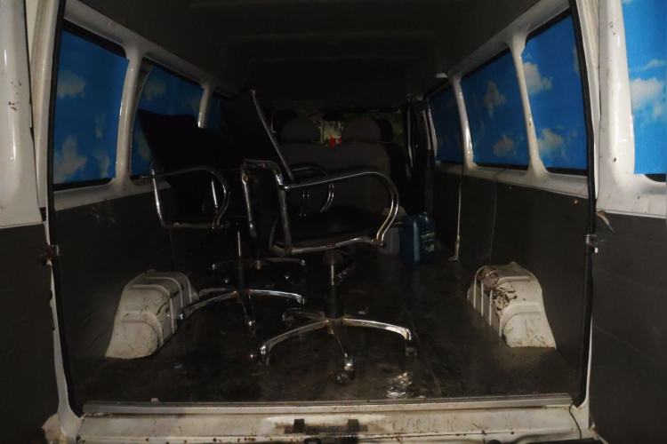 Used JMC Transit 2017 2.8T Commercial Version Long Wheelbase Mid-Roof 6/7/8-Seater JX493 Trunk