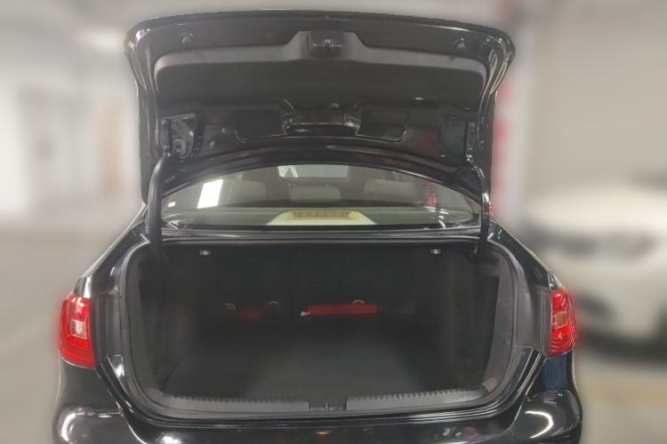 Used Volkswagen Sagitar 2012 1.4TSI Automatic Luxury Edition Trunk