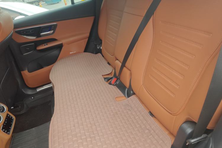 Used Mercedes-Benz GLC 2023 GLC 260 L 4MATIC Dynamic Edition 7-seater Left Rear Seat