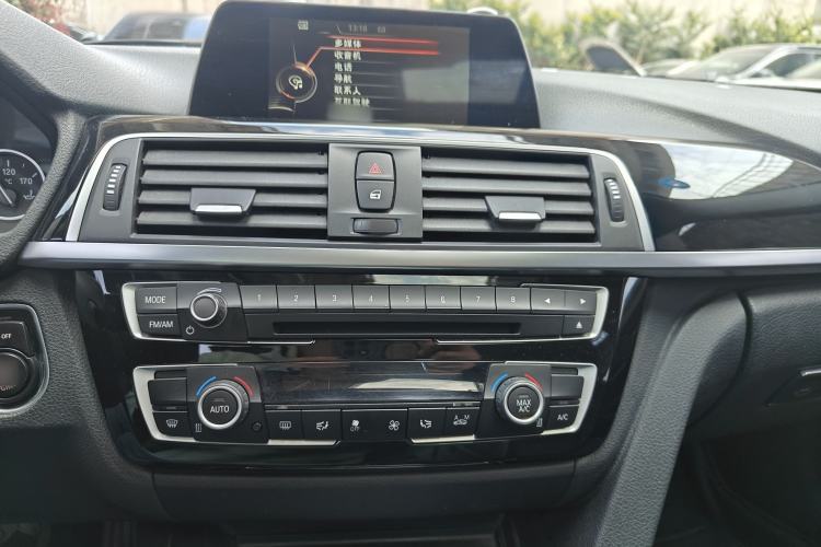 Used BMW 3 Series 2016 320i Fashion Model
