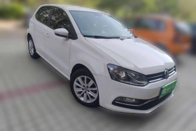 Used Volkswagen Polo 2014 1.4L Automatic Comfort Edition Front Right 45 Deg