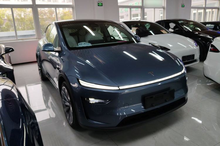 Used Tesla Model Y 2025 Rear-Wheel-Drive Version Exterior 1