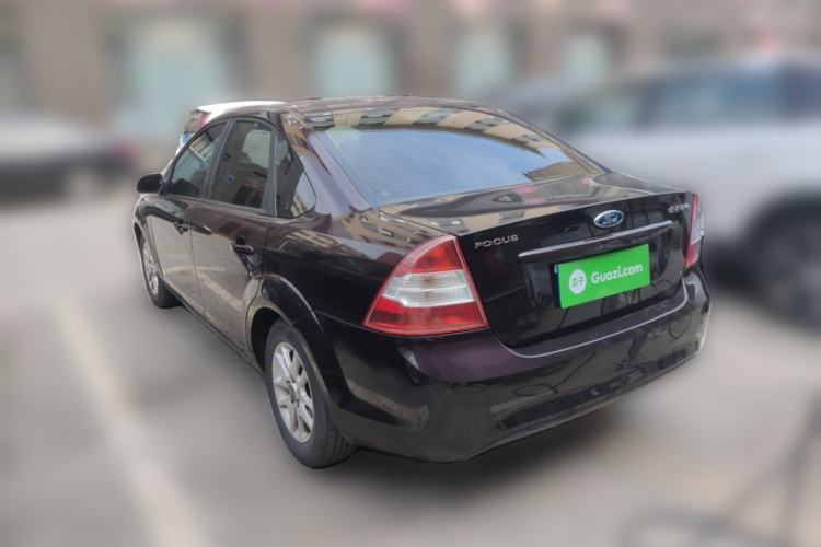 Used Ford Focus 2012 Sedan Classic 1.8L Automatic Base Model
