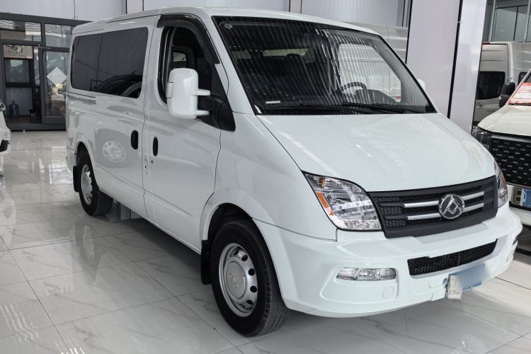 Used SAIC MAXUS Xintu V80 2023 2.0T AMT Classic Aoyuntong Short Wheelbase Ultra-Low Roof 5/6-Seater