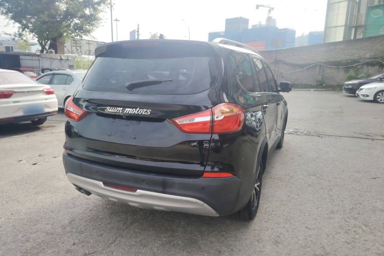 Used SWM X7 2020 2.0L Manual Elite Version 7 Seats
