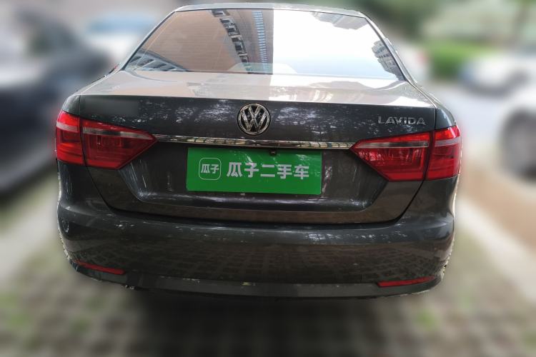 Used Volkswagen Lavida 2013 Revised Classic 1.6L Automatic Fashion Edition
