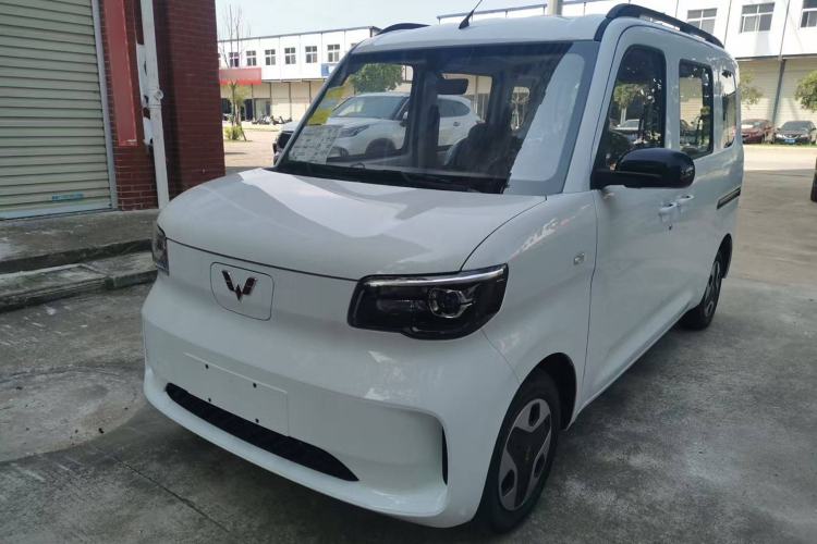 Used Wuling Zhiguang New Energy 2025 Model 305km Ambitious Edition