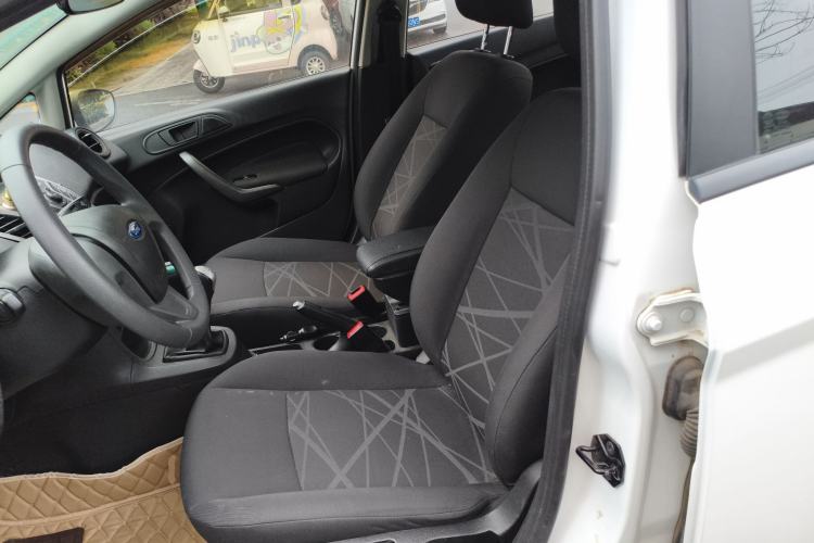 Used Ford Fiesta 2013 Sedan 1.5L Manual Fashion Edition