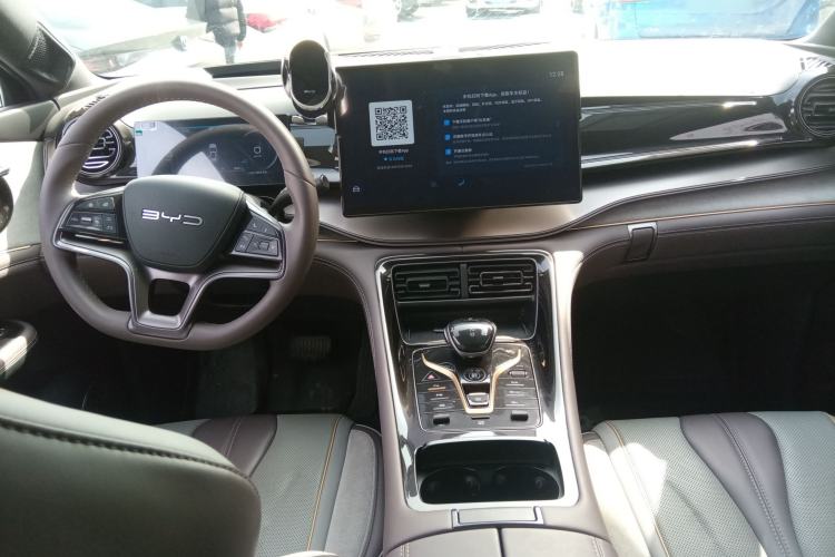 Used BYD Frigate 07 2023 DM-i 100KM Flagship Model
