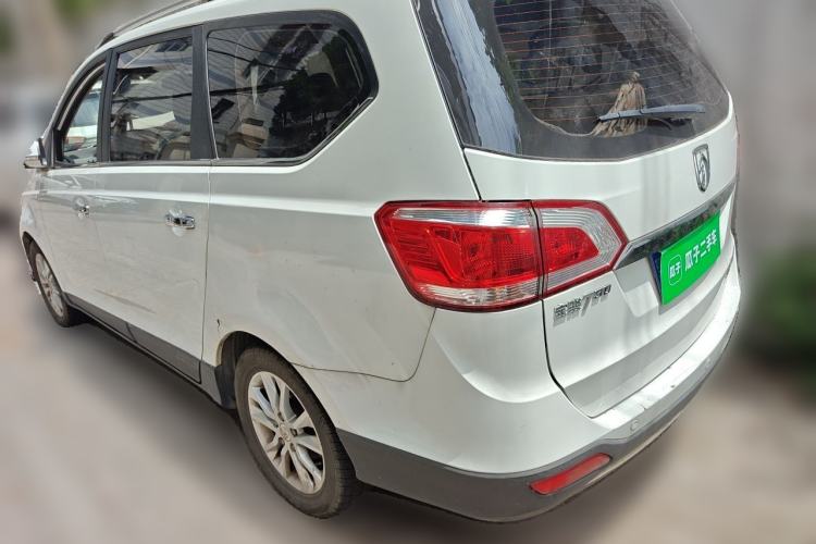 Used Baojun 730 2014 1.5L Manual Luxury Navigation ESP Version 7 Seats