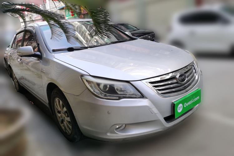 Used BYD G6 2012 1.5TI Manual Luxury Edition
