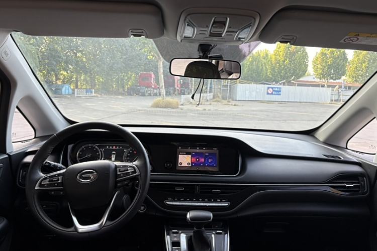 Used GAC Trumpchi M6 2021 270T DCT Luxury Edition (7-seater)