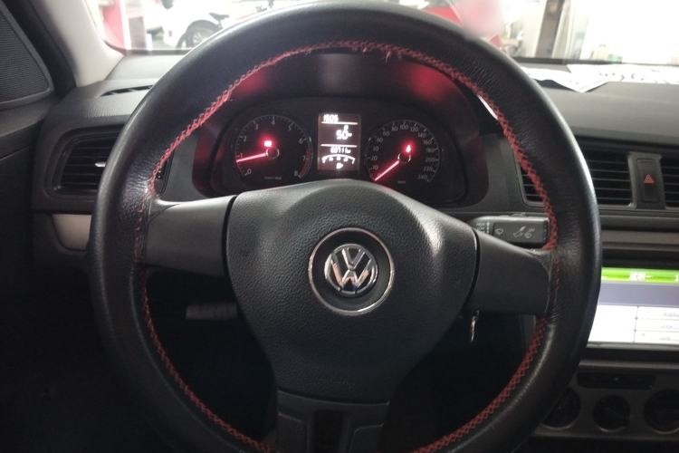 Used Volkswagen Lavida 2013 Revised Classic 1.6L Manual Fashion Edition