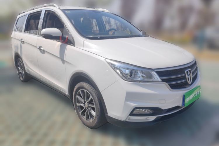 Used Baojun 730 2019 1.5T Manual Fashion Model 7-seater China VI
