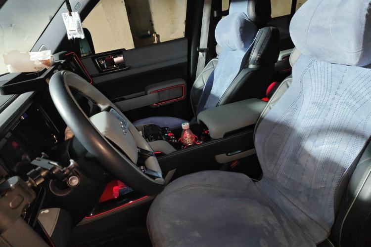 Used Formula Leopard 5 2023 Navigator Edition
