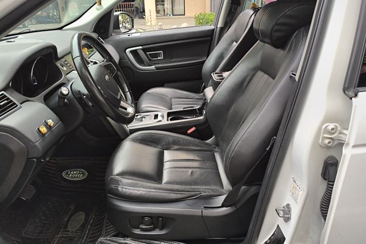 Used Land Rover Discovery Sport 2016 2.0T SE Left Front Seat