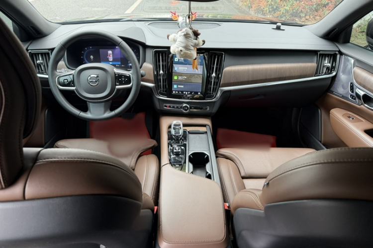 Used Volvo S90 2024 B5 Luxury Smart Edition Interior 3