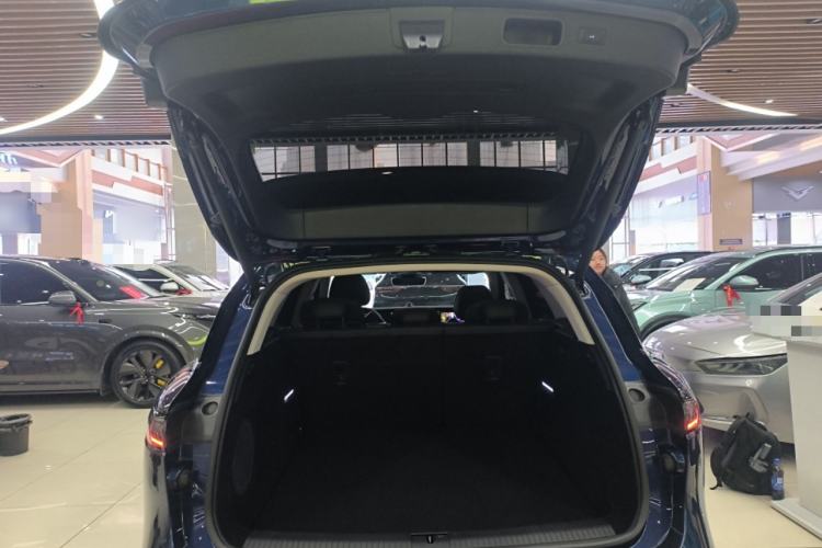 Used VOYAH FREE 2021 Four-Wheel Drive Standard Range-Extended Exclusive Luxury Package
