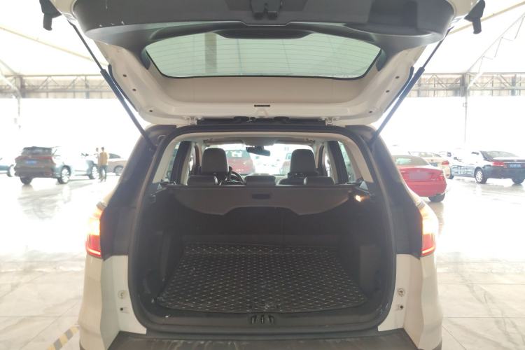 Used Ford Kuga 2019 EcoBoost 180 Two-Wheel-Drive Platinum Edition China VI Standard Trunk