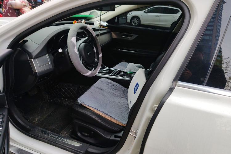 Used Jaguar XFL 2017 XFL 2.0T 200PS Windflower Edition
