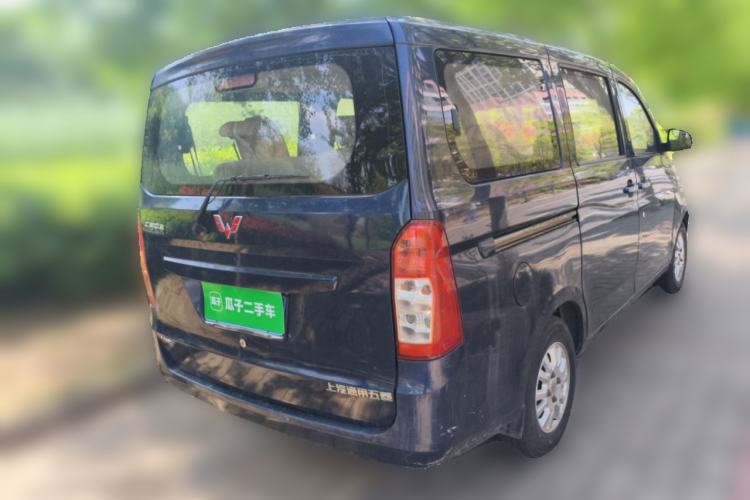 Used Wuling Rongguang V 2015 1.2L Standard Version
