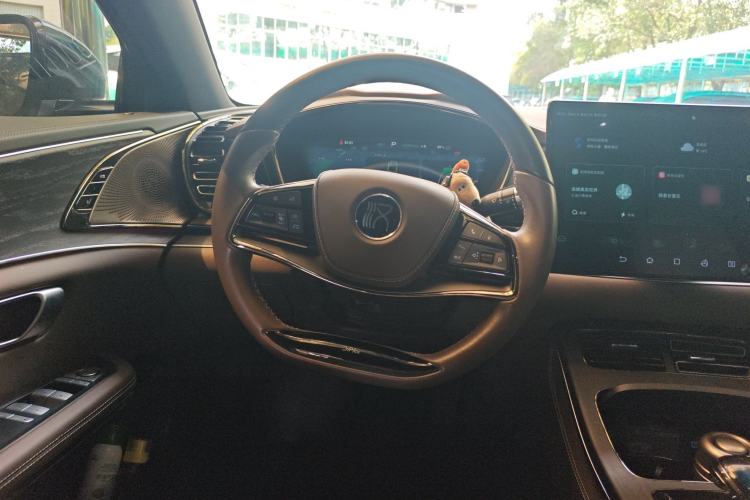 Used BYD Han 2022 DM-i 121KM Luxury Model