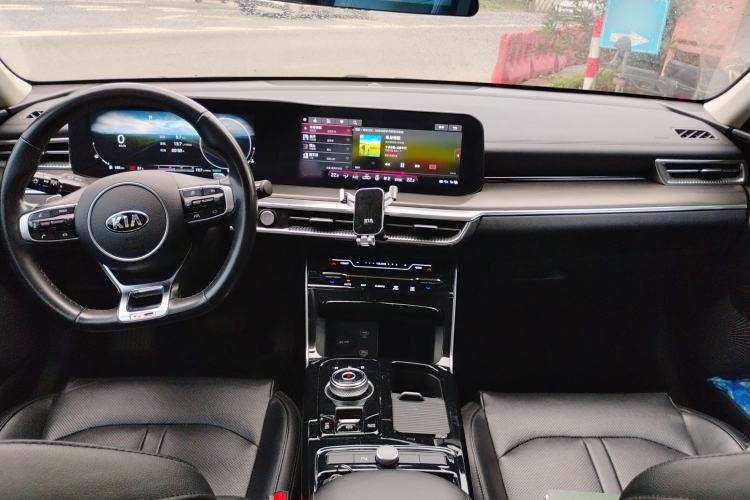Used Kia K5 2020 380T GT-Line Prestige Tech Edition Center Console