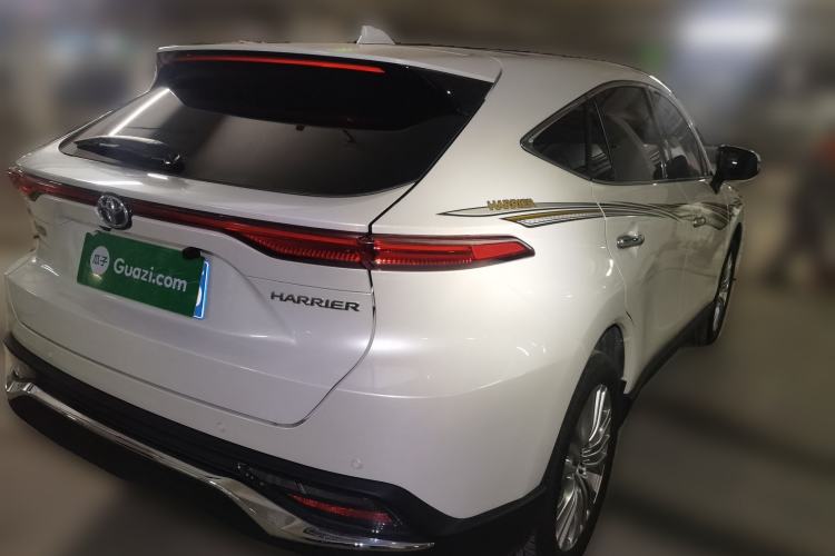 Used Toyota Harrier 2022 2.0L CVT Two-Wheel Drive Deluxe Edition Rear Right 45 Deg