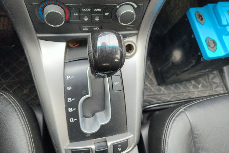 Used Chevrolet Captiva 2012 2.4L 4x4 Flagship Edition 7 Seats