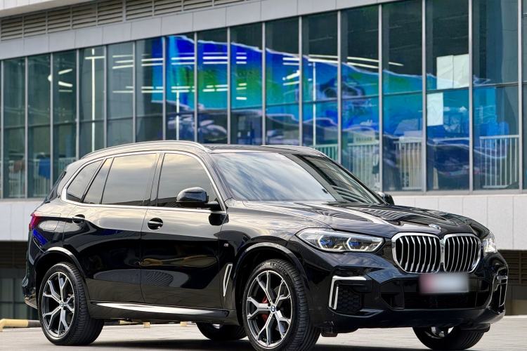 Used BMW X5 2022 xDrive 40Li M Sport Package
