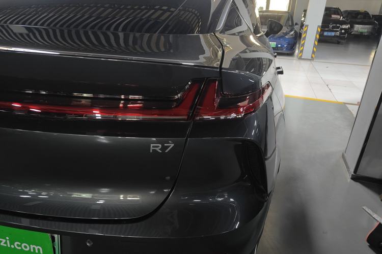 Used Rising R7 2024 Advanced Edition Exterior 6