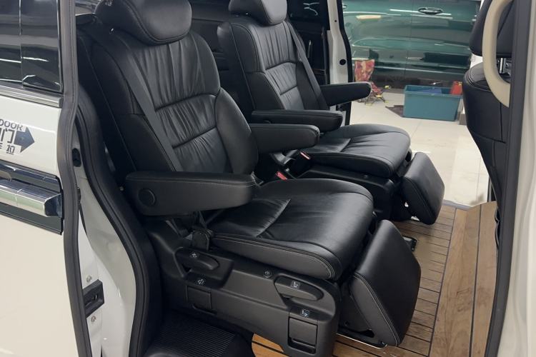 Used Honda Elysion 2016 2.4L Style Edition