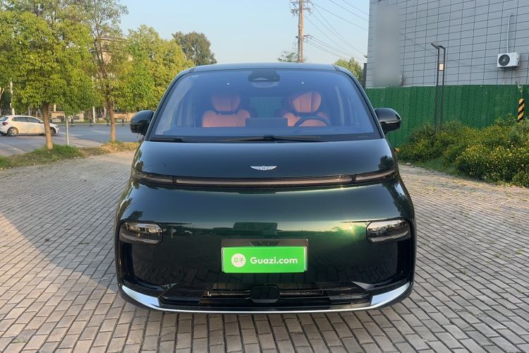 Used Geely Galaxy LEVC L380 2024 140-Degree 6-Seater All-Wheel-Drive Ultra