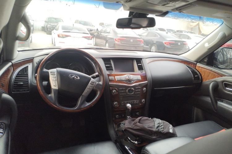 Used Infiniti QX80 2016 5.6L 4WD Steering Wheel