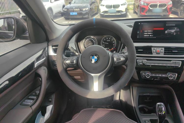 Used BMW X1 2022 sDrive25Li Leading Model Steering Wheel