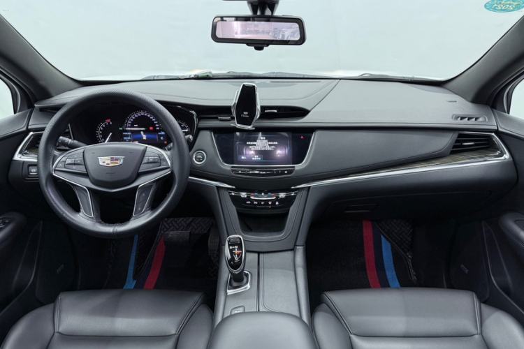 Used Cadillac XT5 2018 28E Four-Wheel Drive Tech Version
