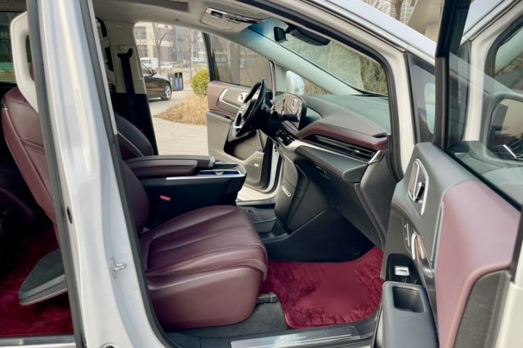 Used Buick Century 2023 2.0T Six-Seater Yinshi Edition