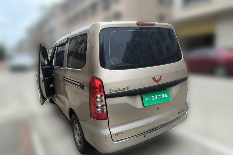 Used Wuling Hongguang V 2019 1.5L Standard Version China VI LAR