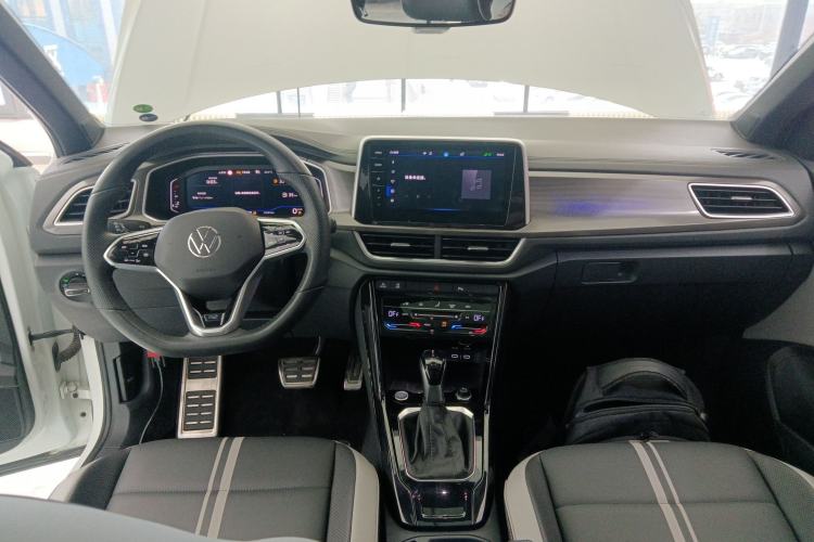 Used Volkswagen T-ROC 2023 300TSI DSG Two-Wheel-Drive Chen Guang Edition
