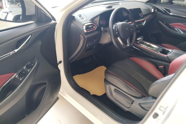 Used CHANGAN OSHAN X5 2021 1.5T DCT Prestige Edition Driver Seat