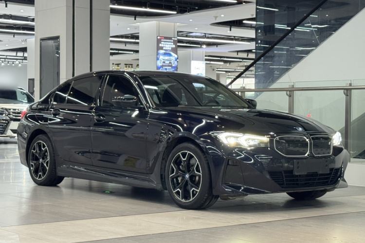 Used BMW i3 2023 eDrive 40 L Midnight Edition Exterior 1