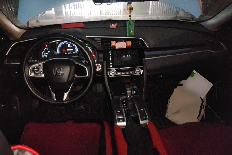 Used Honda Civic 2019 220TURBO CVT Dynamic Edition China VI Center Console